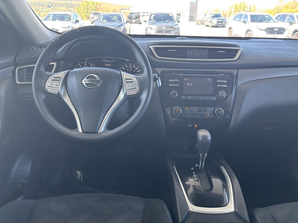 2014 Nissan Rogue AWD 4dr SV in Saint-Georges, Quebec - 10 - w1024h768px