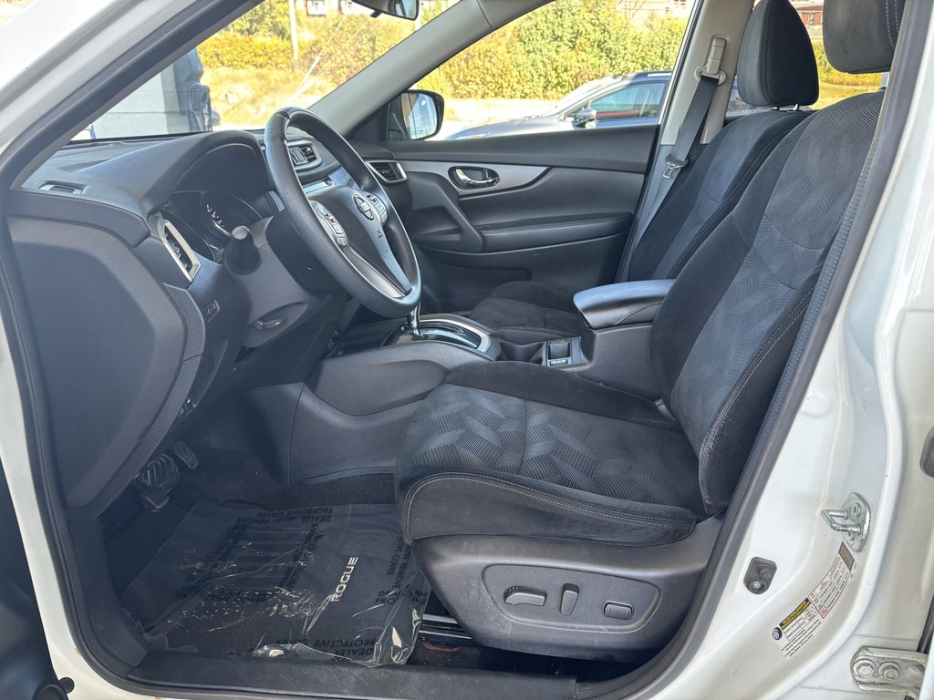 2014 Nissan Rogue AWD 4dr SV in Saint-Georges, Quebec - 11 - w1024h768px