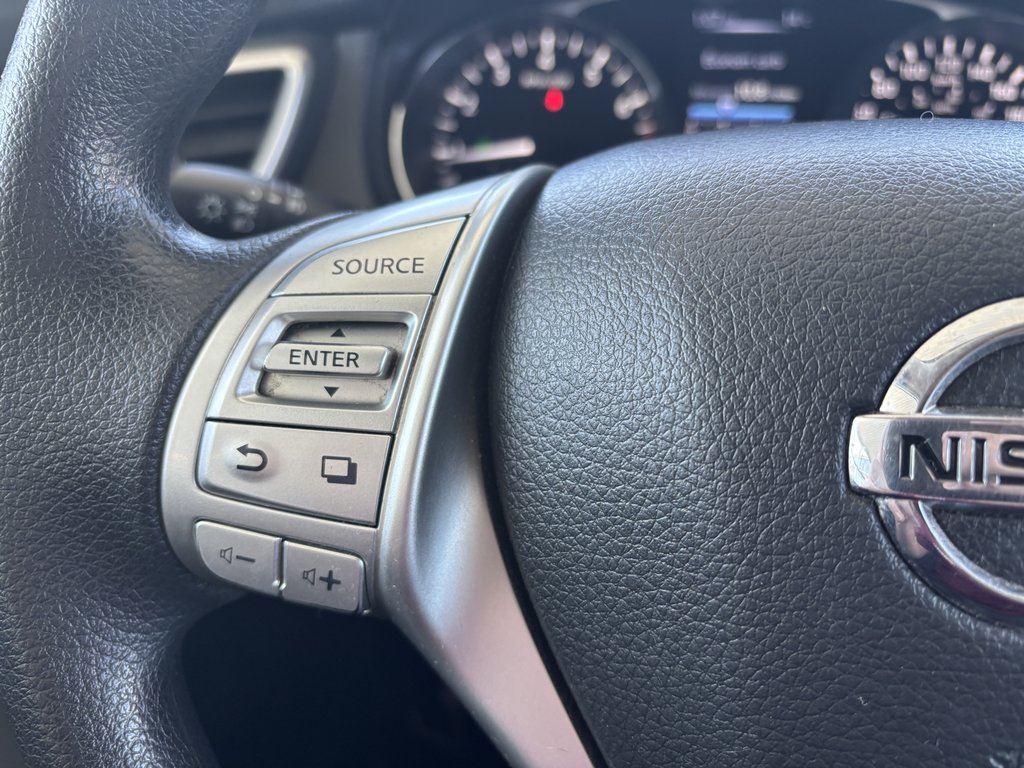 2014 Nissan Rogue AWD 4dr SV in Saint-Georges, Quebec - 14 - w1024h768px