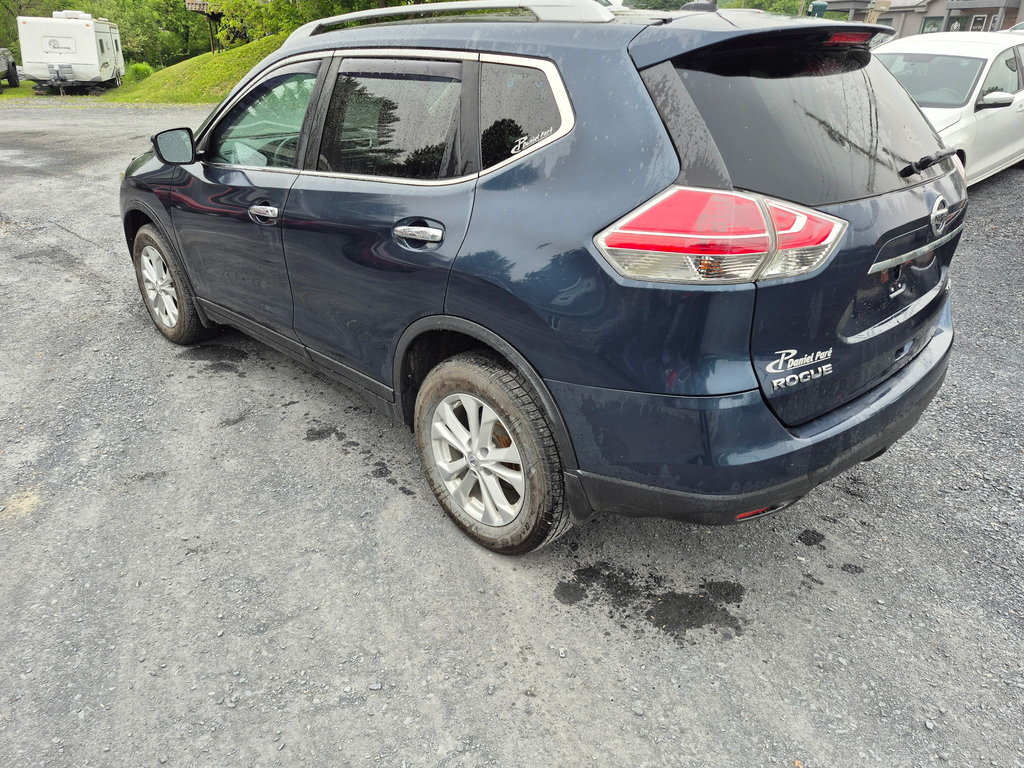Nissan Rogue AWD 4dr SV 2016 à Saint-Georges, Québec - 6 - w1024h768px
