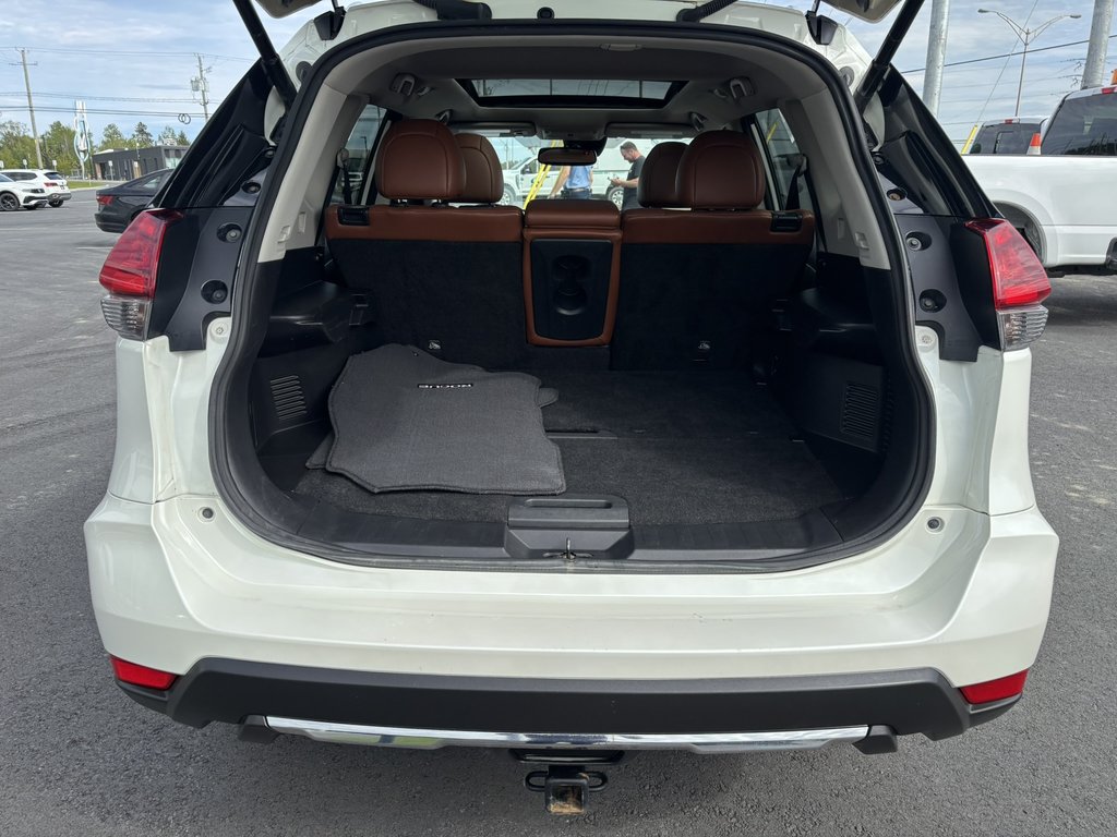 2017 Nissan Rogue AWD 4dr SL Platinum in Saint-Georges, Quebec - 6 - w1024h768px