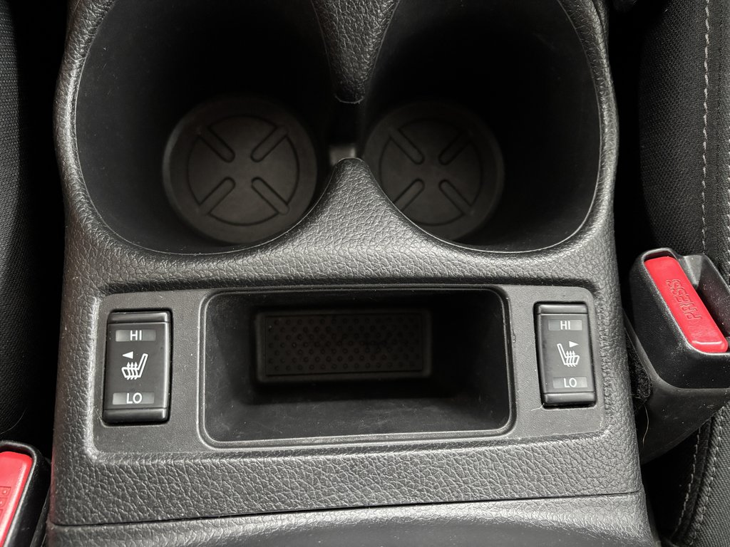 2019 Nissan Rogue AWD SV in Saint-Georges, Quebec - 18 - w1024h768px