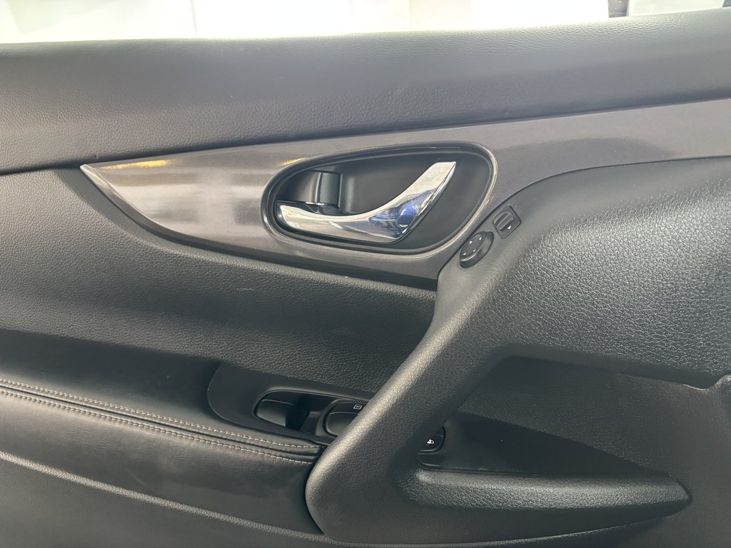 Nissan Rogue AWD S 2020 à Saint-Georges, Québec - 19 - w1024h768px