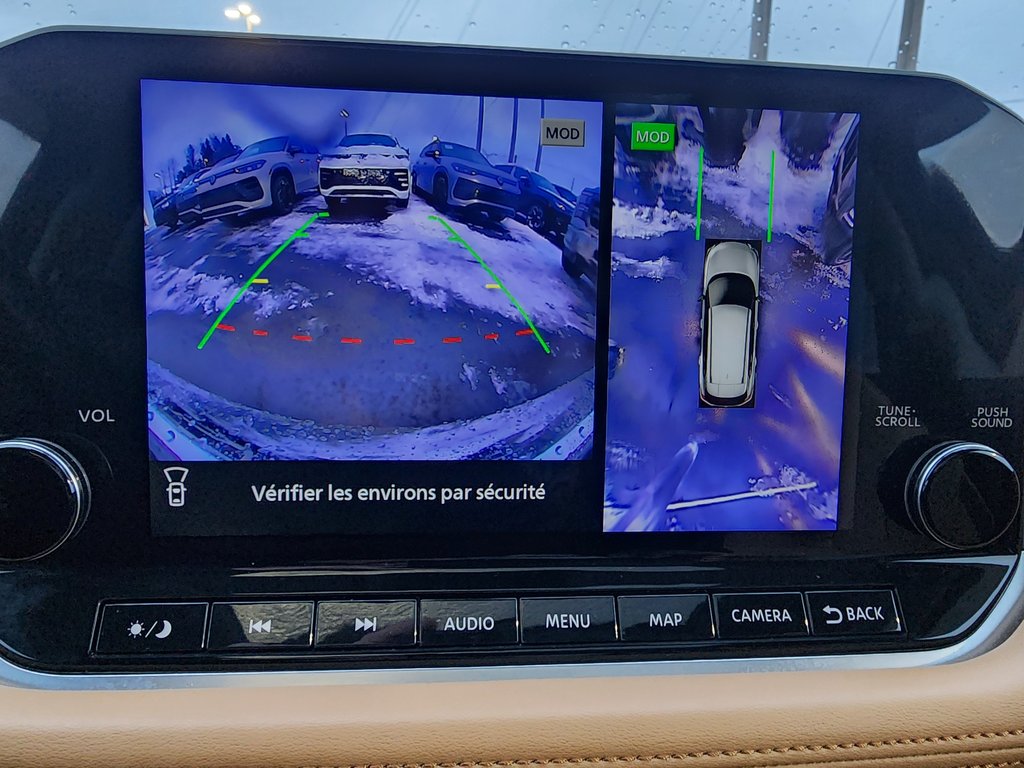 2023 Nissan Rogue AWD Platinum in Saint-Georges, Quebec - 12 - w1024h768px