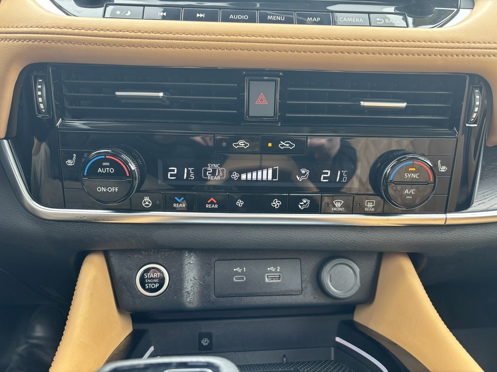 2023 Nissan Rogue AWD Platinum in Saint-Georges, Quebec - 19 - w1024h768px