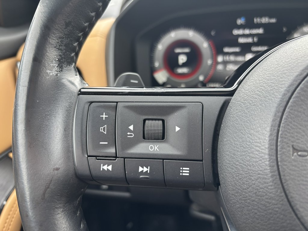 2023 Nissan Rogue AWD Platinum in Saint-Georges, Quebec - 16 - w1024h768px