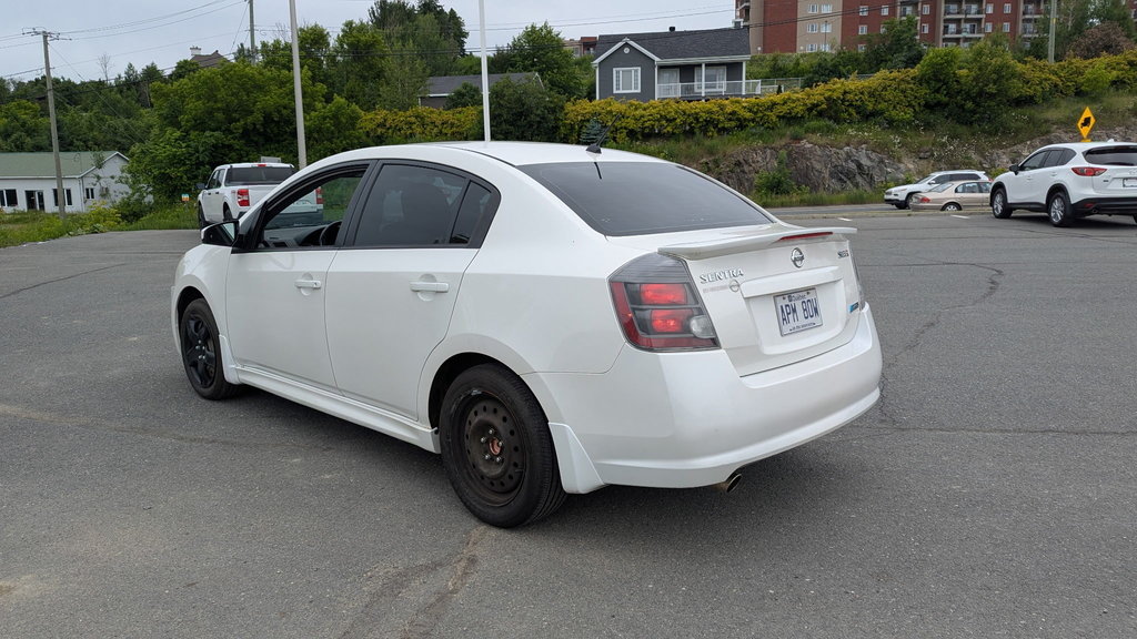 2010 Nissan Sentra 4dr Sdn I4 CVT SE-R in Saint-Georges, Quebec - 4 - w1024h768px