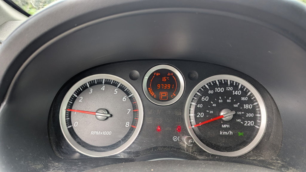 2010 Nissan Sentra 4dr Sdn I4 CVT SE-R in Saint-Georges, Quebec - 8 - w1024h768px