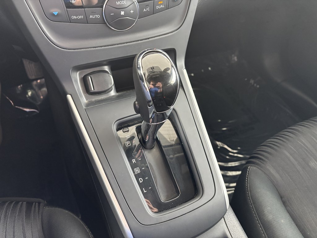 2019 Nissan Sentra SV CVT in Saint-Georges, Quebec - 17 - w1024h768px