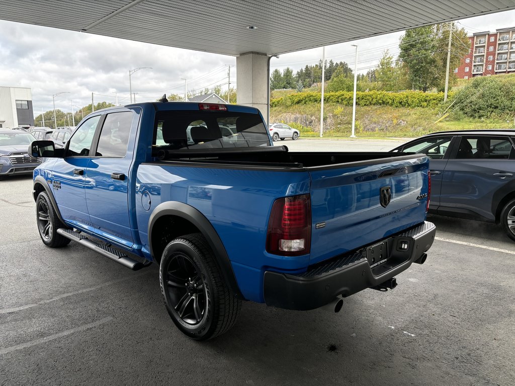 1500 Classic Warlock 4x4 Crew Cab 5'7  Box 2022 à Saint-Georges, Québec - 5 - w1024h768px