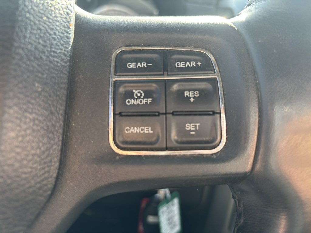 Ram 1500 4WD Reg Cab 120.5  Sport 2014 à Saint-Georges, Québec - 12 - w1024h768px