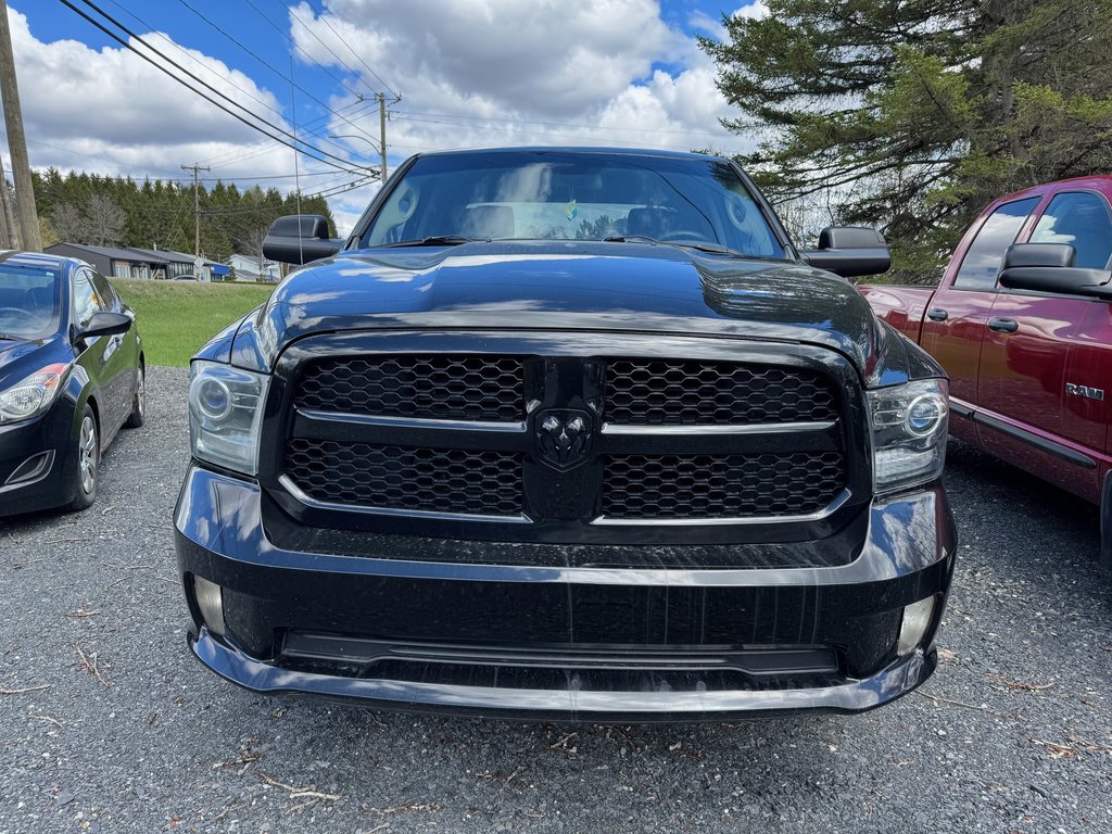 2014 Ram 1500 4WD Quad Cab 140.5  ST in Saint-Georges, Quebec - 4 - w1024h768px