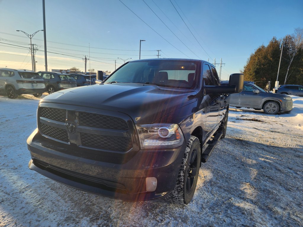 2014 Ram 1500 4WD Quad Cab 140.5  ST in Saint-Georges, Quebec - 5 - w1024h768px