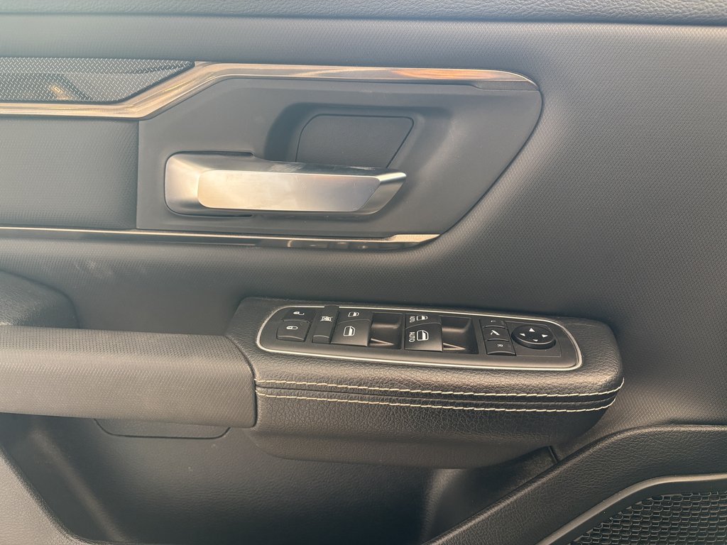 Ram 1500 Sport 4x4 Crew Cab 6'4  Box 2020 à Saint-Georges, Québec - 20 - w1024h768px