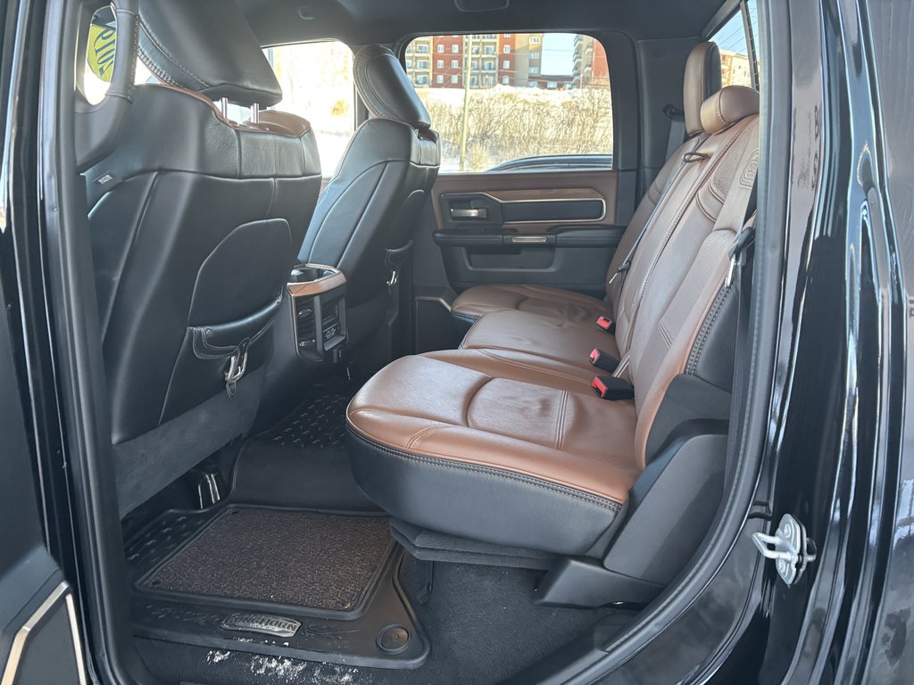 Ram 3500 Laramie Longhorn 4x4 Crew Cab 6'4  Box 2019 à Saint-Georges, Québec - 22 - w1024h768px