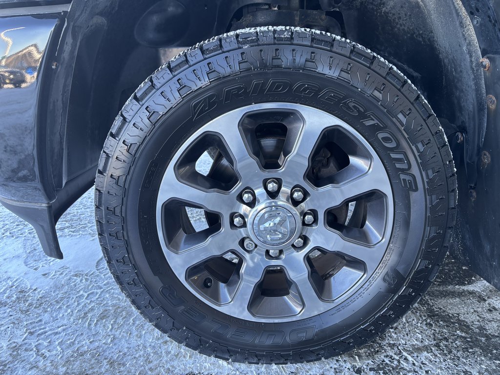 Ram 3500 Laramie Longhorn 4x4 Crew Cab 6'4  Box 2019 à Saint-Georges, Québec - 9 - w1024h768px