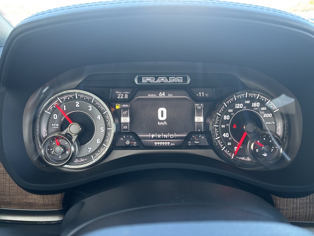 Ram 3500 Laramie Longhorn 4x4 Crew Cab 6'4  Box 2019 à Saint-Georges, Québec - 12 - w1024h768px