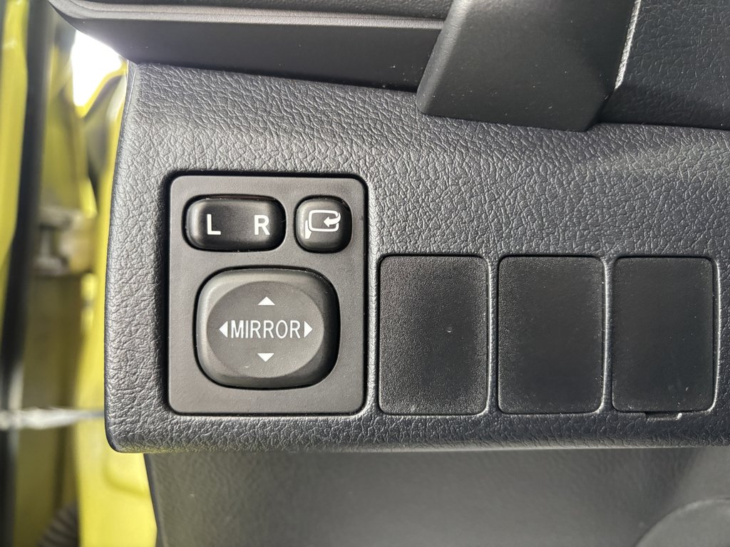 2016 Scion IM 4dr HB CVT in Saint-Georges, Quebec - 19 - w1024h768px