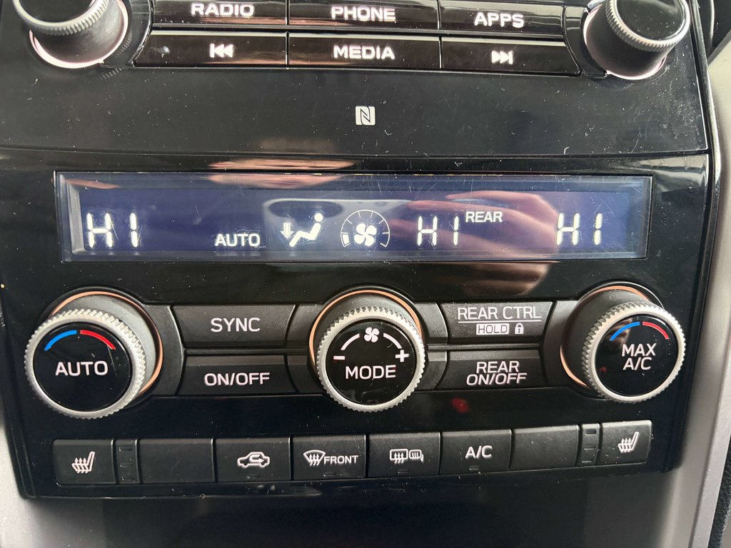 2019 Subaru Ascent Touring in Saint-Georges, Quebec - 13 - w1024h768px