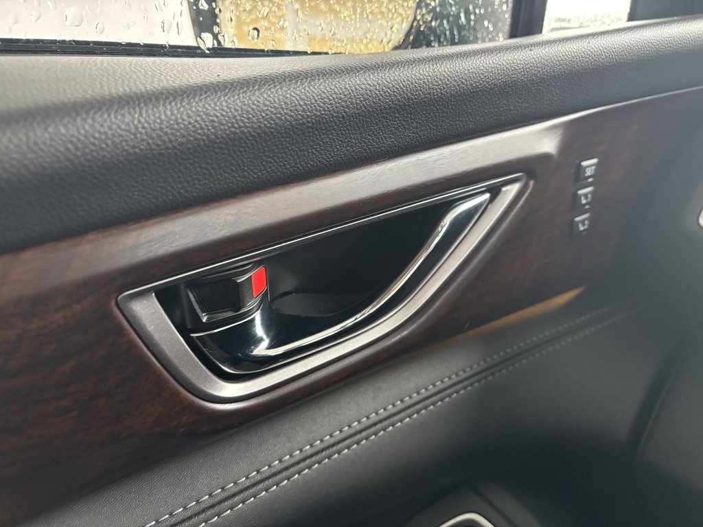 2023 Subaru Ascent Premier 7-Passenger in Saint-Georges, Quebec - 18 - w1024h768px