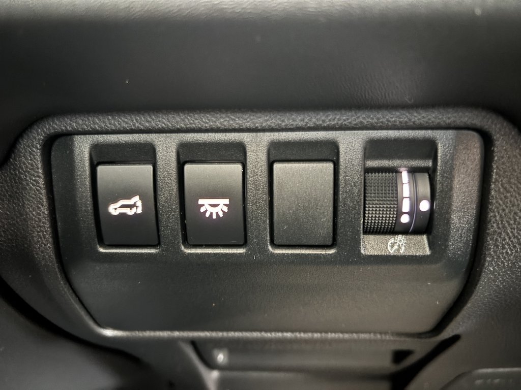 2023 Subaru Ascent Premier 7-Passenger in Saint-Georges, Quebec - 17 - w1024h768px