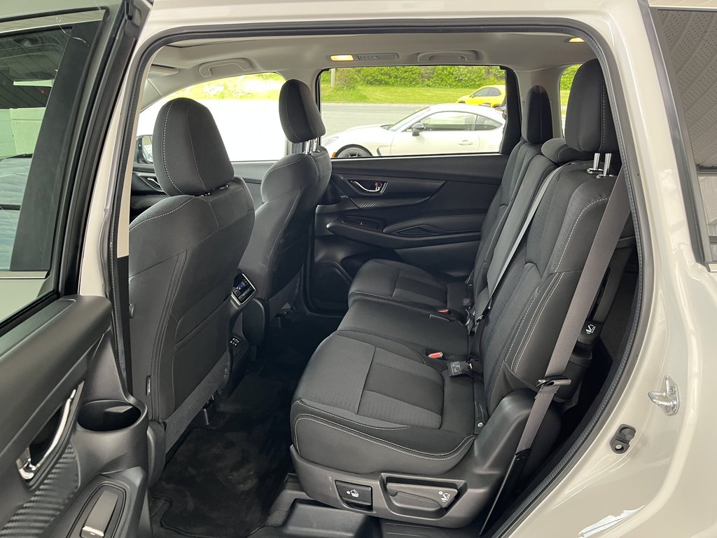 2024 Subaru Ascent Touring 8-Passenger in Saint-Georges, Quebec - 24 - w1024h768px