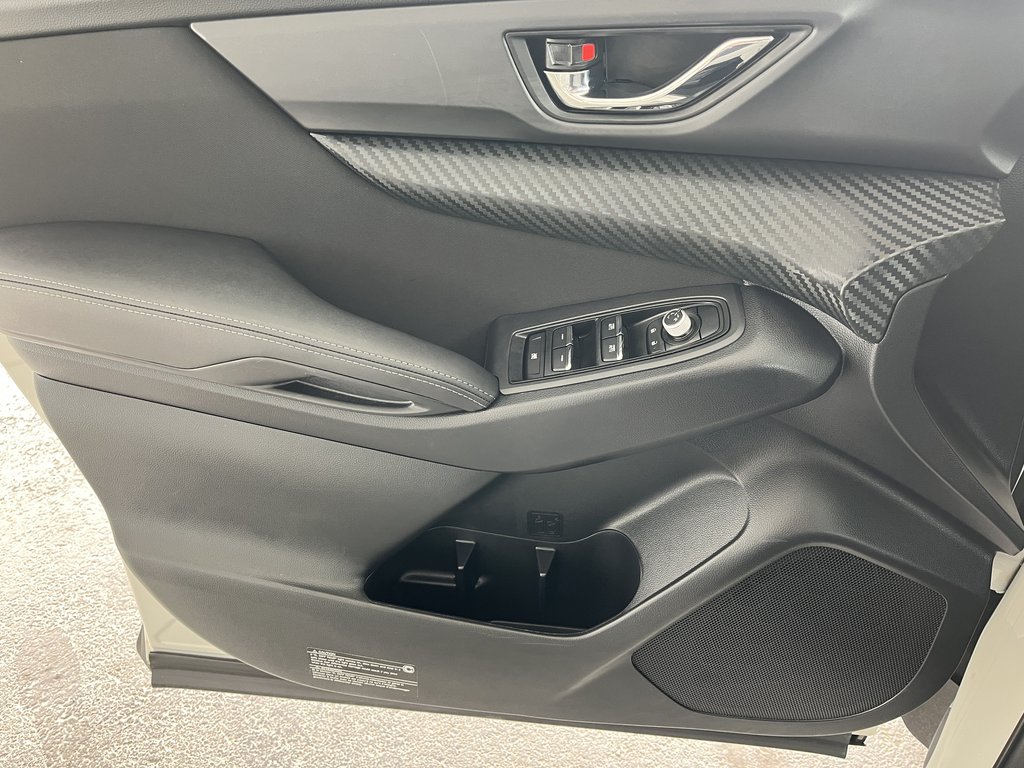 2024 Subaru Ascent Touring 8-Passenger in Saint-Georges, Quebec - 22 - w1024h768px