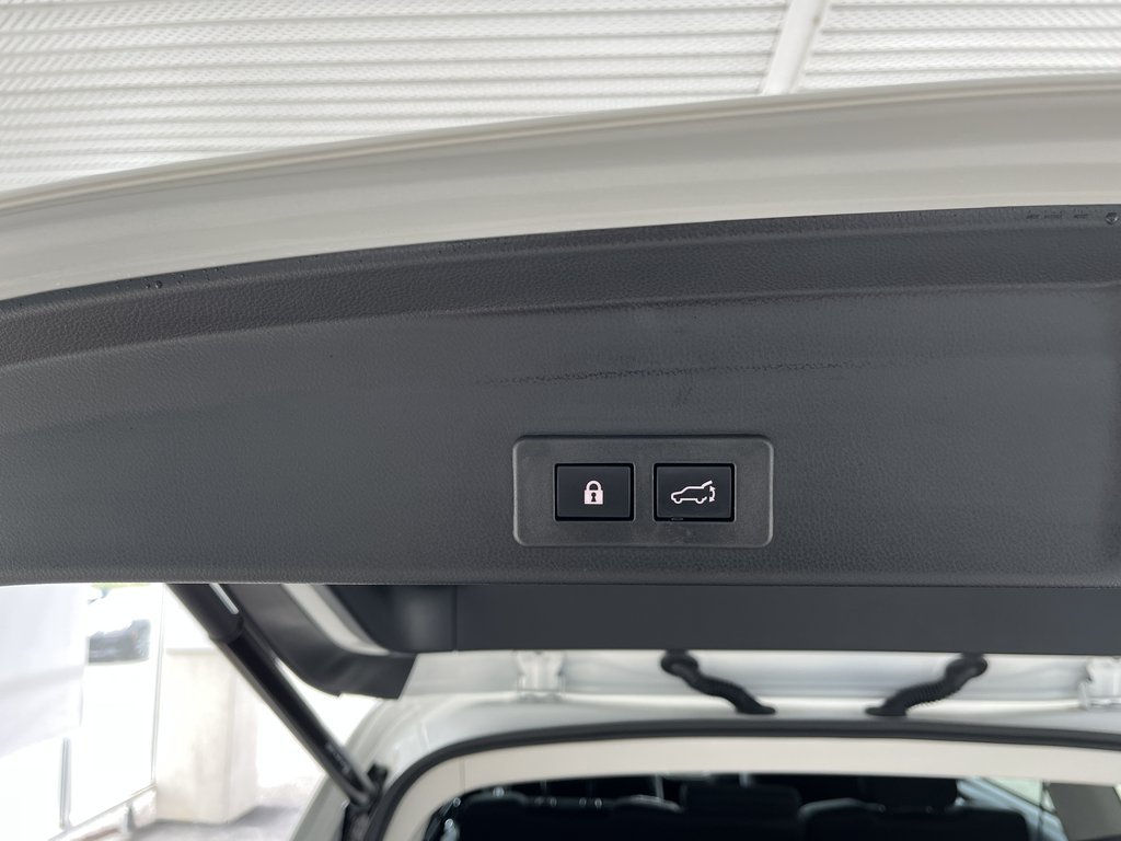 2024 Subaru Ascent Touring 8-Passenger in Saint-Georges, Quebec - 26 - w1024h768px