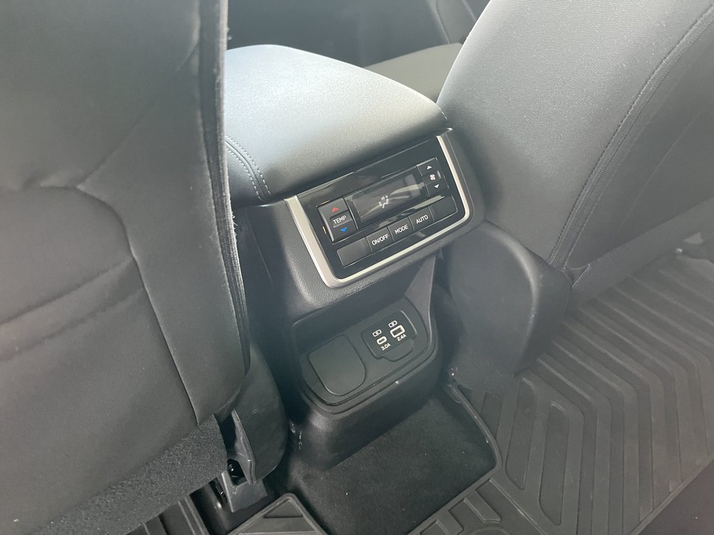 Subaru Ascent Touring 8-Passenger 2024 à Saint-Georges, Québec - 22 - w1024h768px