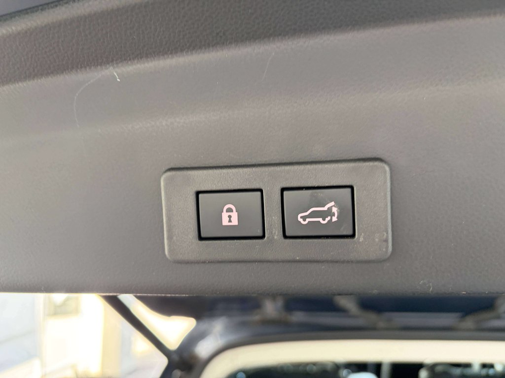 2025 Subaru Ascent Sport in Saint-Georges, Quebec - 25 - w1024h768px