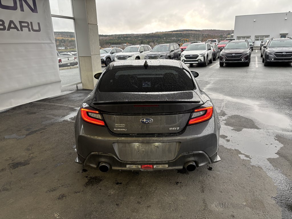 2022  BRZ Sport-tech Manual in Saint-Georges, Quebec - 6 - w1024h768px