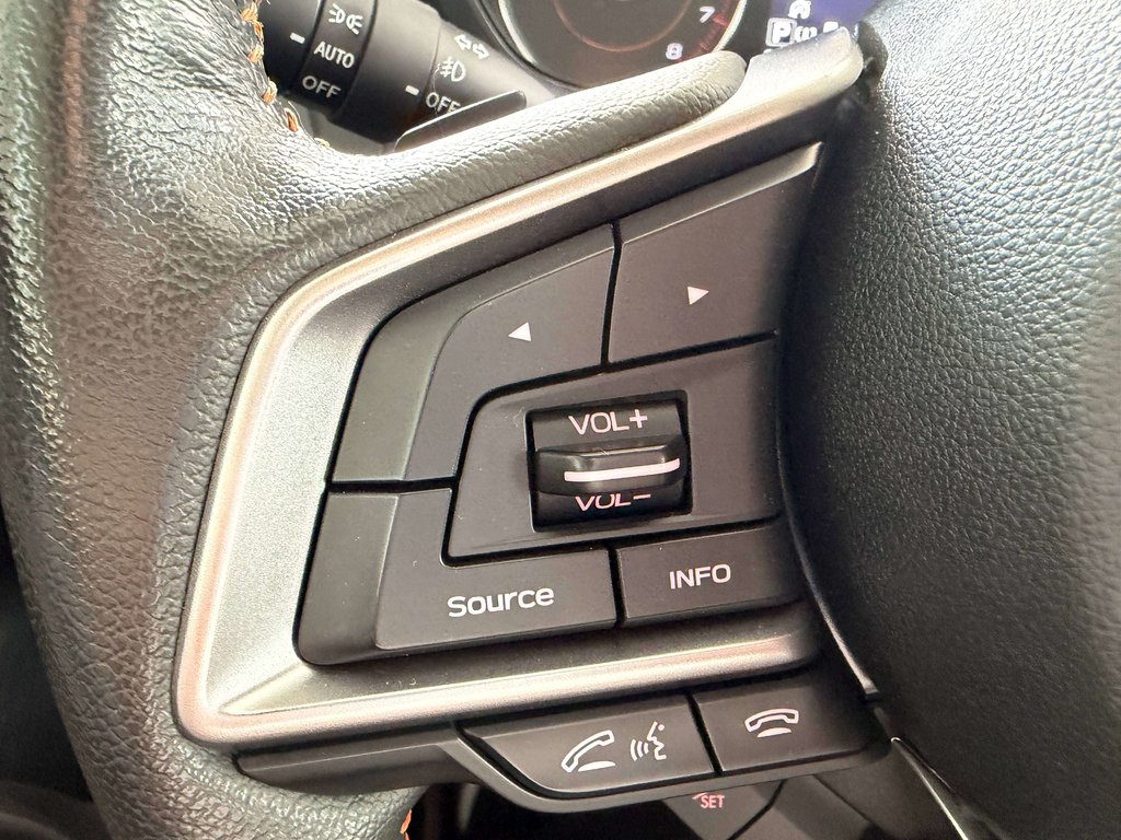 2023 Subaru Crosstrek Limited in Saint-Georges, Quebec - 17 - w1024h768px