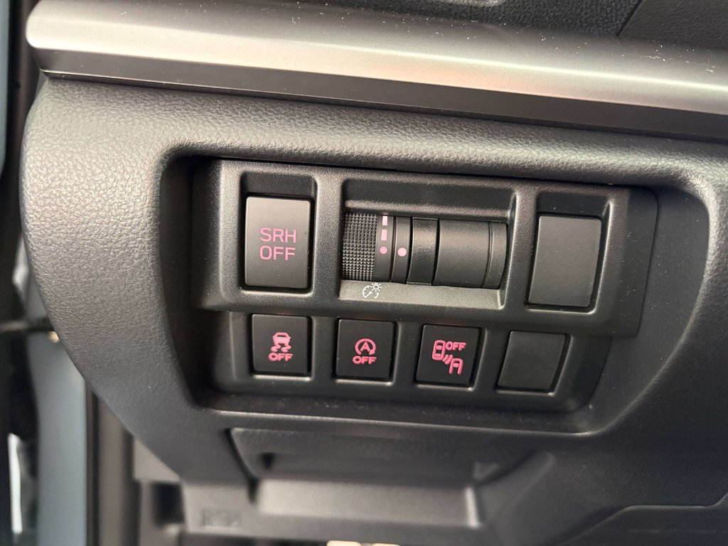 2023 Subaru Crosstrek Limited in Saint-Georges, Quebec - 18 - w1024h768px