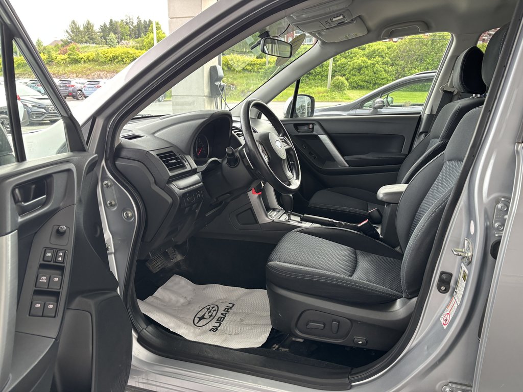 Subaru Forester 5dr Wgn Auto 2.5i Convenience 2014 à Saint-Georges, Québec - 11 - w1024h768px