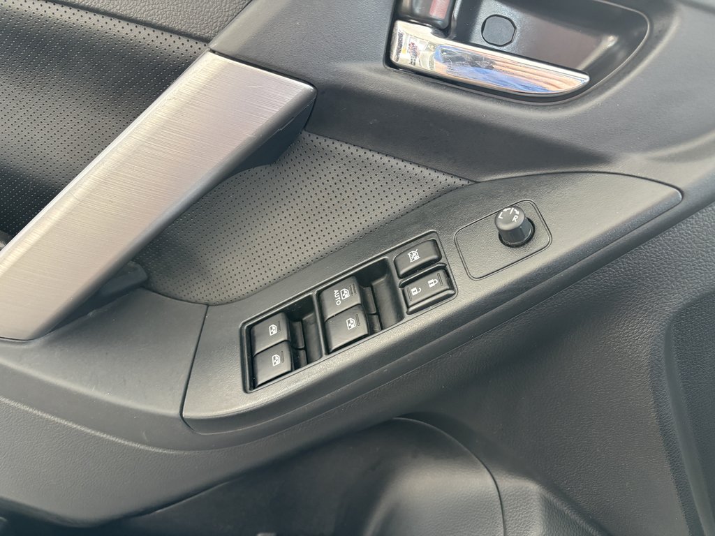 Subaru Forester 4dr Auto 2.0XT Premium 2015 à Saint-Georges, Québec - 17 - w1024h768px