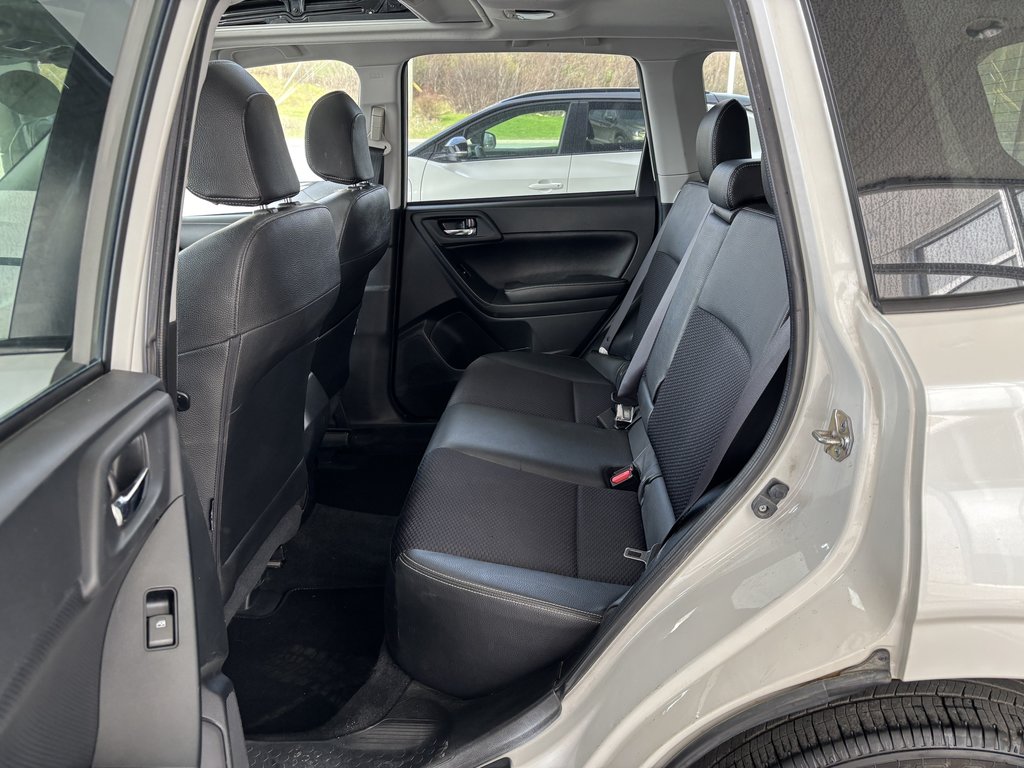 Subaru Forester 4dr Auto 2.0XT Premium 2015 à Saint-Georges, Québec - 19 - w1024h768px