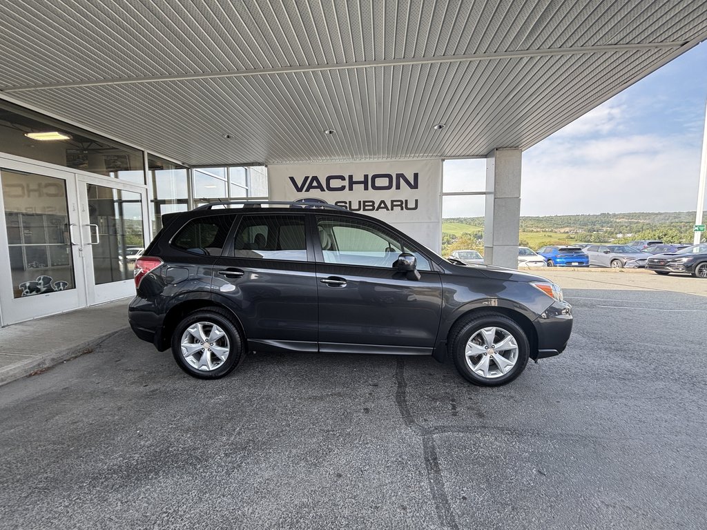 Subaru Forester 5dr Wgn CVT 2.5i Touring 2015 à Saint-Georges, Québec - 2 - w1024h768px