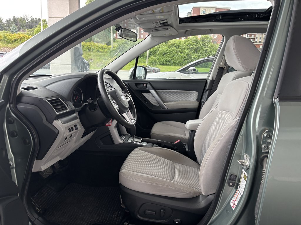 Subaru Forester 2.5i Premium CVT 2017 à Saint-Georges, Québec - 11 - w1024h768px