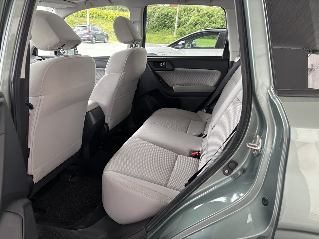 Subaru Forester 2.5i Premium CVT 2017 à Saint-Georges, Québec - 24 - w1024h768px