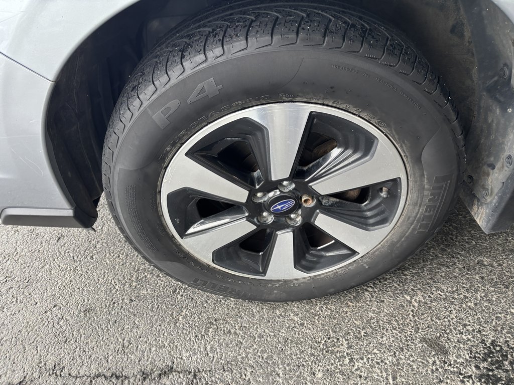 Subaru Forester 5dr Wgn CVT 2.5i Touring 2017 à Saint-Georges, Québec - 9 - w1024h768px