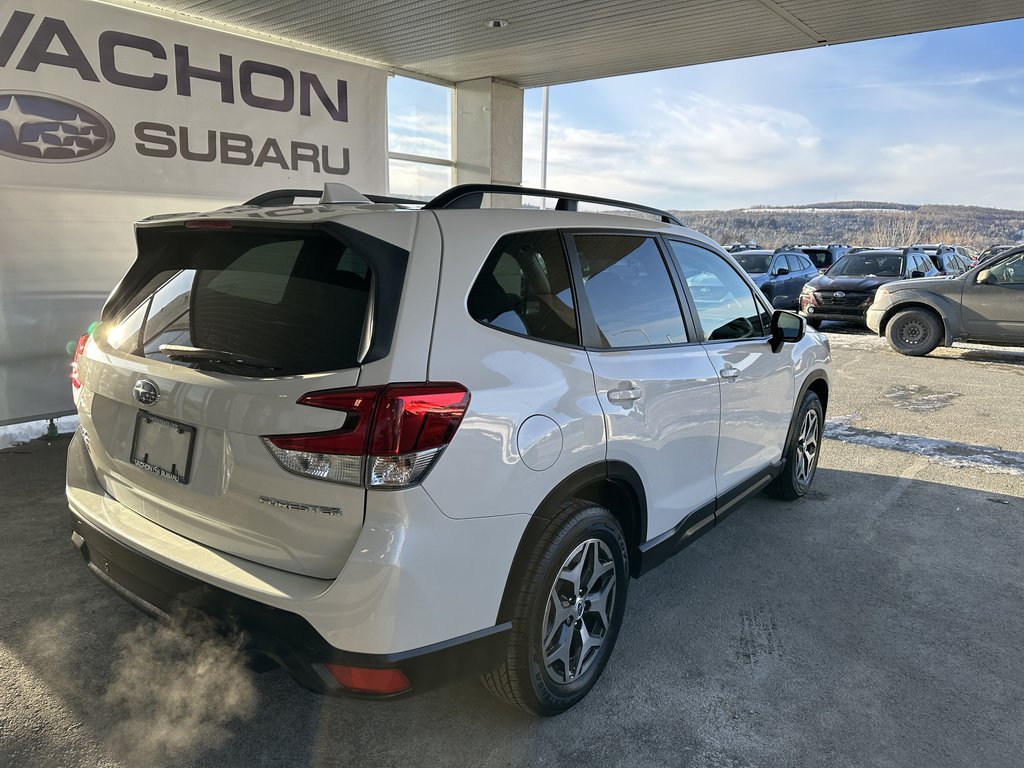 2021  Forester 2.5i Touring in Saint-Georges, Quebec - 4 - w1024h768px