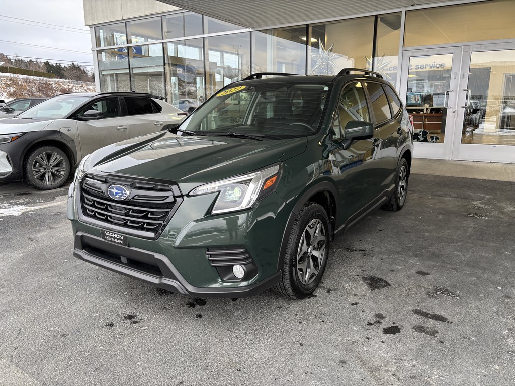 2022  Forester Touring CVT in Saint-Georges, Quebec - 8 - w1024h768px