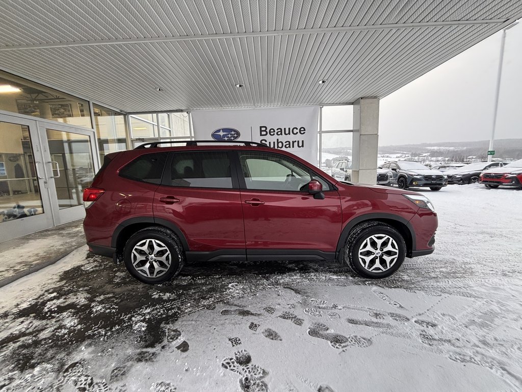Subaru Forester Touring CVT 2022 à Saint-Georges, Québec - 3 - w1024h768px
