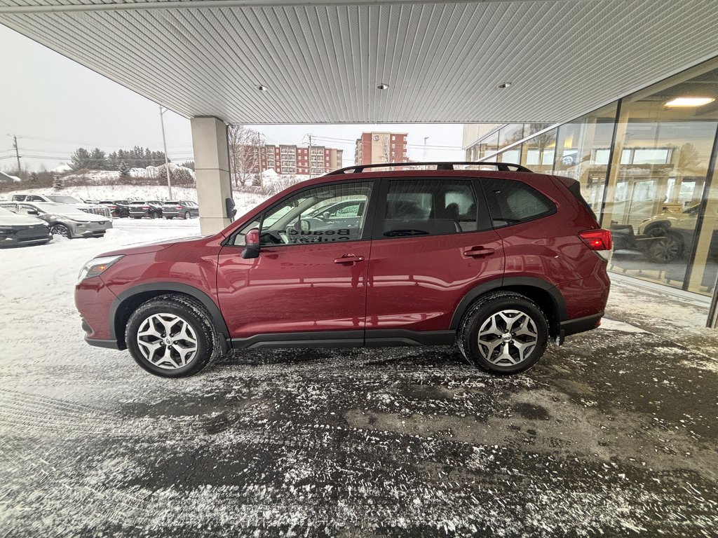 Subaru Forester Touring CVT 2022 à Saint-Georges, Québec - 7 - w1024h768px