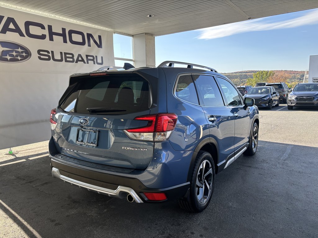 Subaru Forester Premier CVT 2023 à Saint-Georges, Québec - 4 - w1024h768px