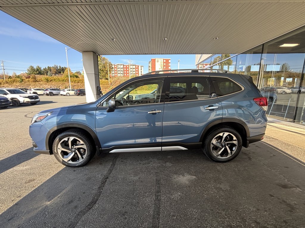 Subaru Forester Premier CVT 2023 à Saint-Georges, Québec - 7 - w1024h768px