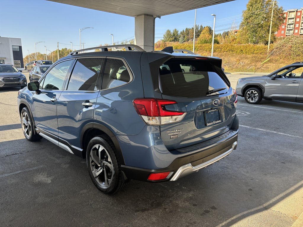 Subaru Forester Premier CVT 2023 à Saint-Georges, Québec - 6 - w1024h768px