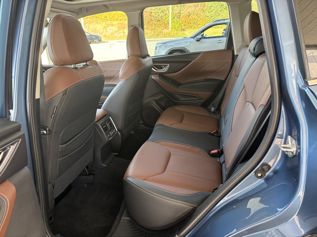 Subaru Forester Premier CVT 2023 à Saint-Georges, Québec - 25 - w1024h768px
