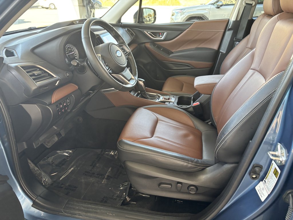 Subaru Forester Premier CVT 2023 à Saint-Georges, Québec - 12 - w1024h768px