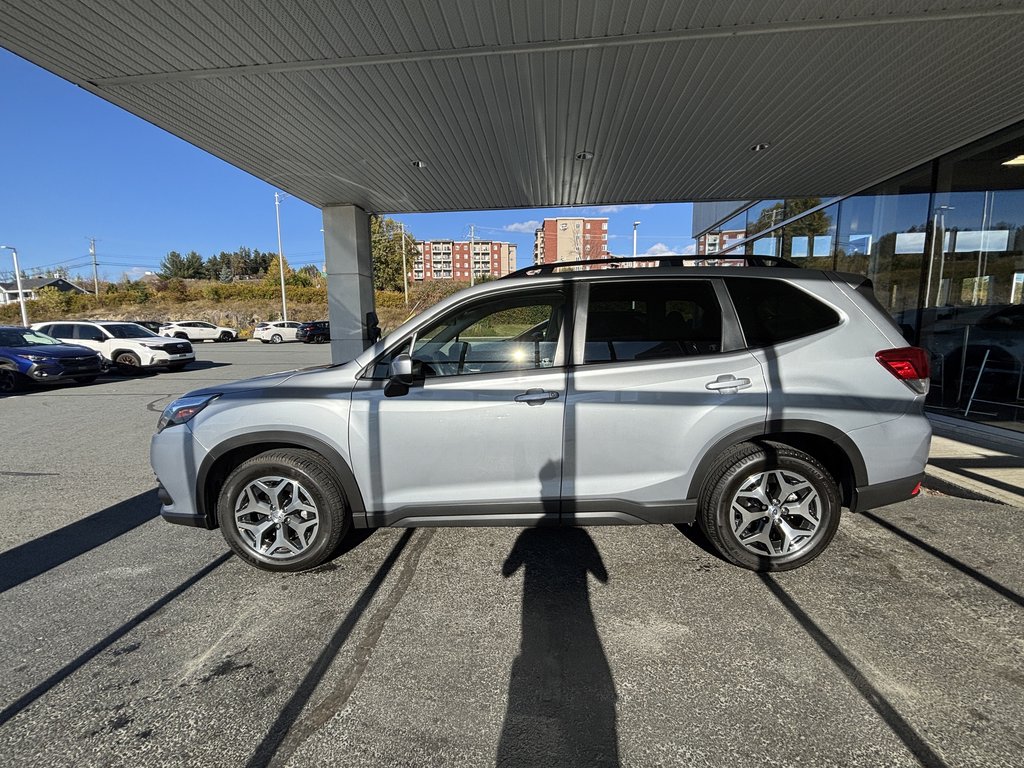 Subaru Forester Touring CVT 2023 à Saint-Georges, Québec - 7 - w1024h768px